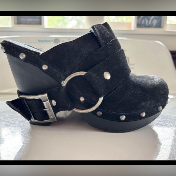 Rocket Dog Studded Buckle Clog Wedge Leather Shoes Sz. 6 - Picture 3 of 5